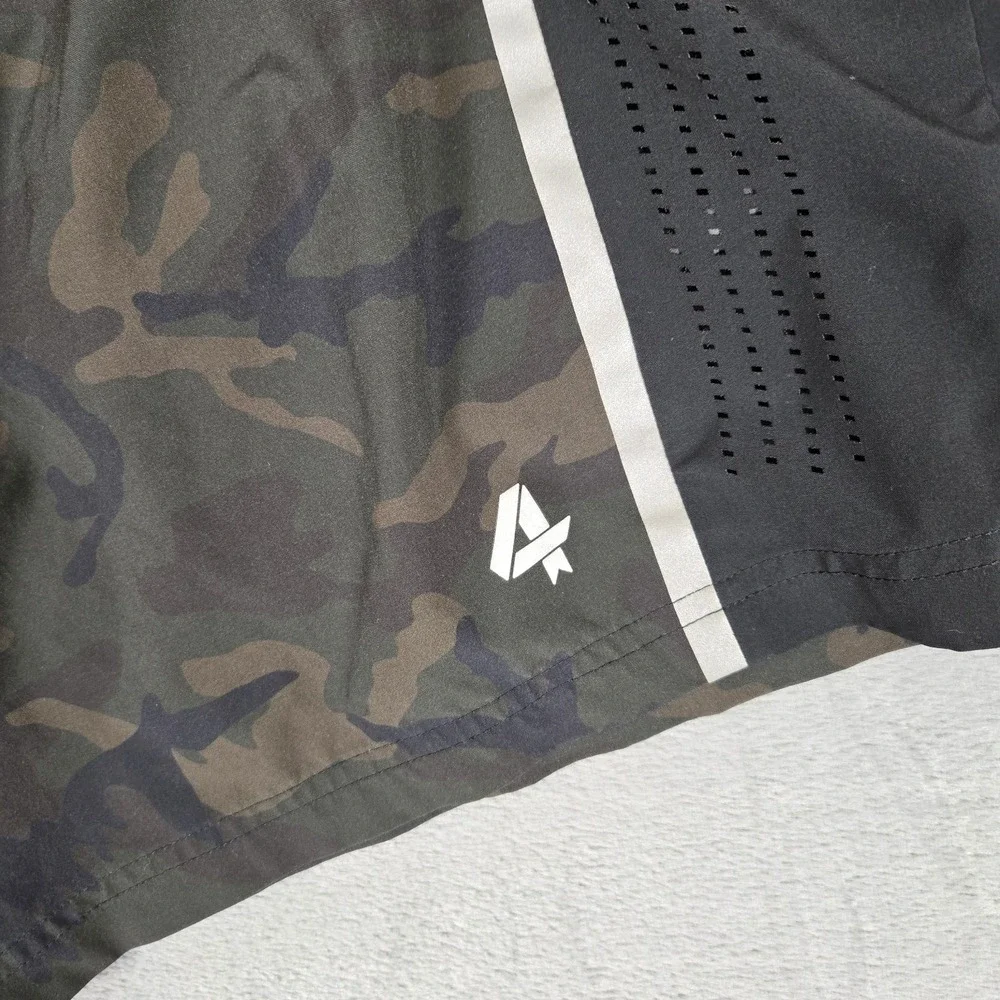 FourLaps‎ Shorts Mens XL Green Camo Lined Running Gym Performance Drawstring